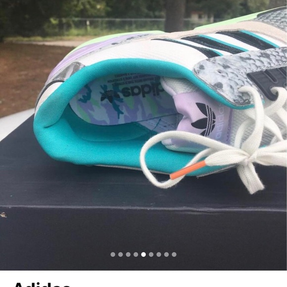 Adidas shoes - Picture 5 of 8